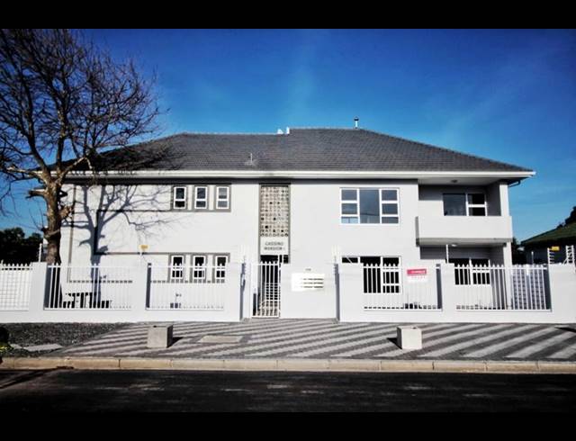 2 BEDROOM PROPERTY TO RENT IN SOUTHFIELD